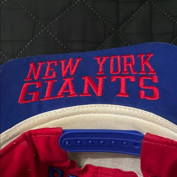 Red and Blue NY Giants Snapback Hat - Picture 3 of 5